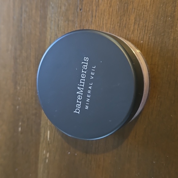 BareMinerals MineralVeil, new, never opened - Picture 2 of 2
